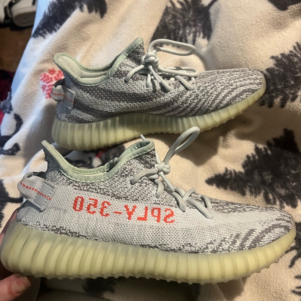 Yeezy Boost 350 v2 Blue Tint sneakers